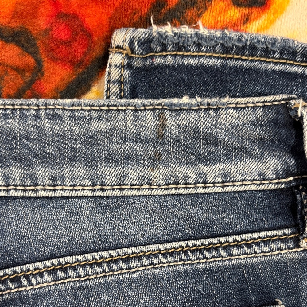 Silver Jeans Co - Picture 6 of 8